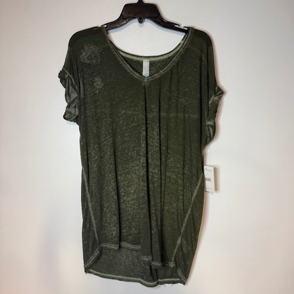 NWT Free People Beach Green Burn Out Space Dye T-Shirt Oversized Cover Up - Picture 1 of 6